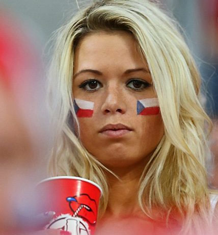 Euro 2016: «Φωτιά» στις κερκίδες για την αναμέτρηση Κροατίας-Τσεχίας
